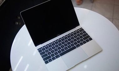 Первые фото распаковки нового 12-дюймового MacBook Retina
