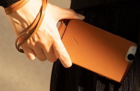 Чехол-накладка для iPhone 13 Pro - Native Union Clic Classic Magnetic Case - Tan (CCLAS-BRN-NP21MP)